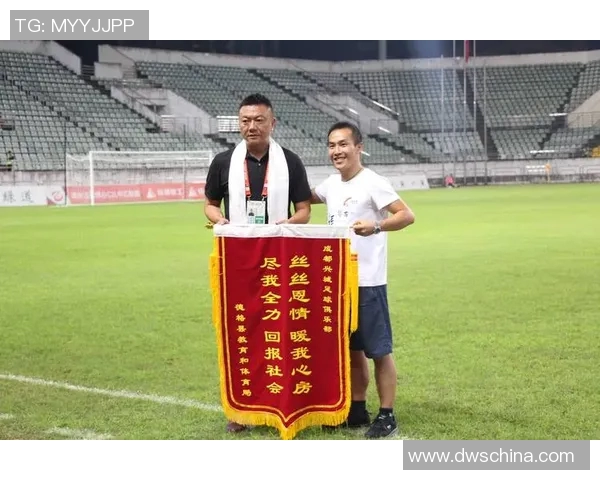 成都篮球队的比赛经验揭秘：从训练到赛场的全方位解析