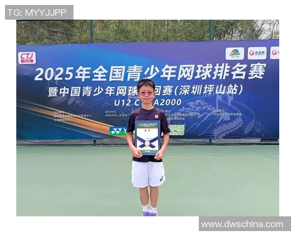 重庆网球队的耐力之道:揭秘网球运动背后的坚持与奋斗 重庆网球队的耐力之道:揭秘网球运动背后的坚持与奋斗