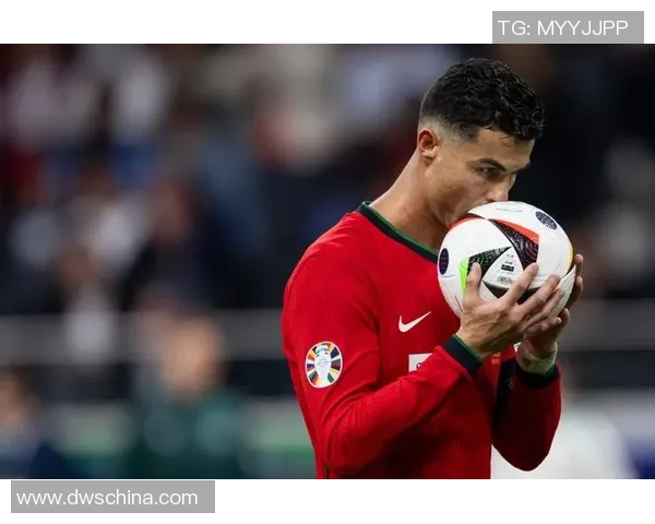 当今足坛明星球员盘点与未来潜力新星展望 当今足坛明星球员盘点与未来潜力新星展望