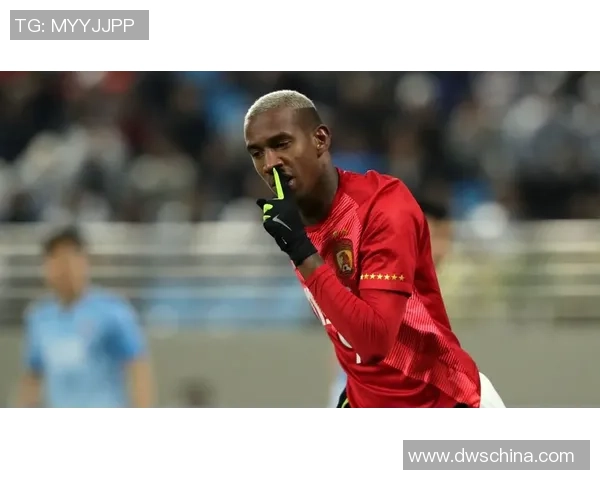 德国足球巨星的辉煌历程与成就揭秘，带你走进他的传奇人生